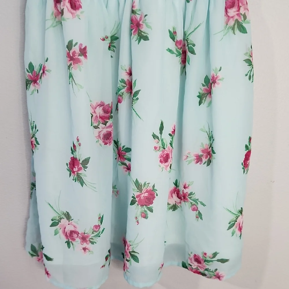 NEW Girls The Children's Place Blue Floral Smocked Dress Large (10-12) - Picture 4 of 8